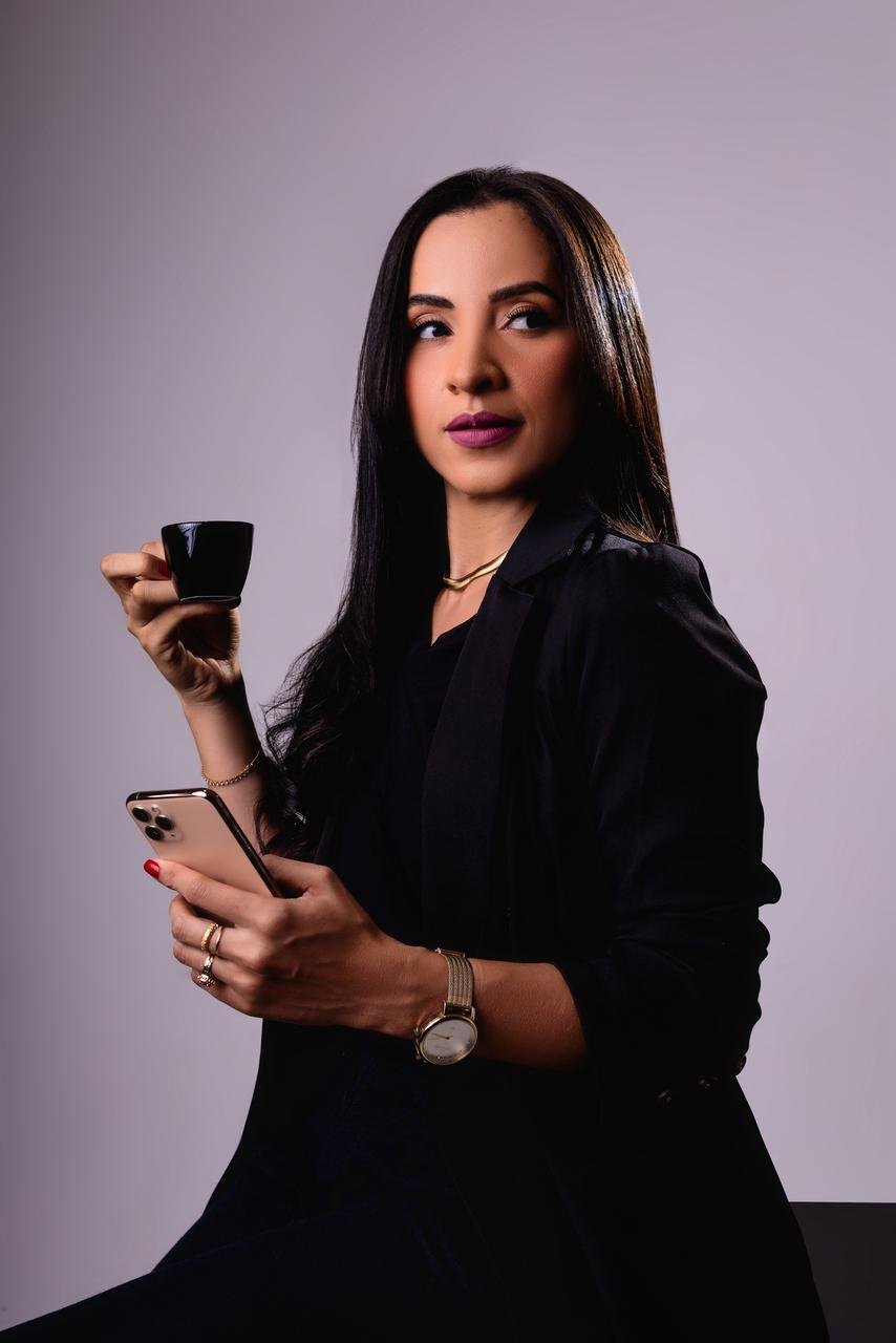 Dra. Fabrícia Fagundes